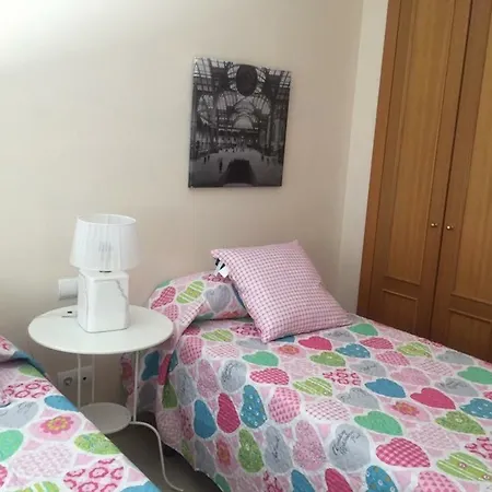 With 3 Bedrooms In Malaga, With Wonderful View, Furnish * Malaga