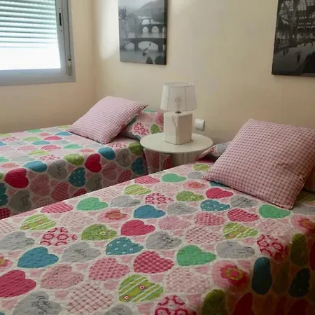 With 3 Bedrooms In Malaga, With Wonderful View, Furnish Апартаменты Малага